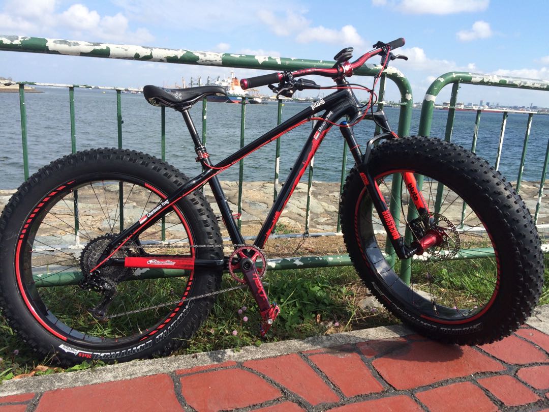 specialized fatboy gloss black