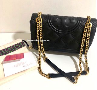 (Category: ) located in . Submitted by treschicluxeoutlet (Listing ID 1036551526, Image 1). Description: .