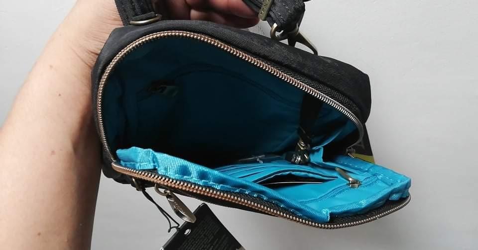 Travelon slim outlet day bag