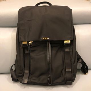 Tumi hot sale voyageur sacha