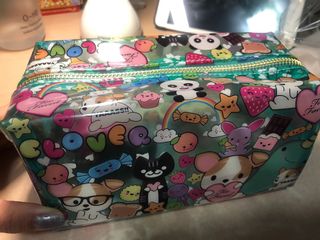 （分類：）位於 。 由 aytchan 提交（商品編號 1036585985，圖片 1）。簡介： 。