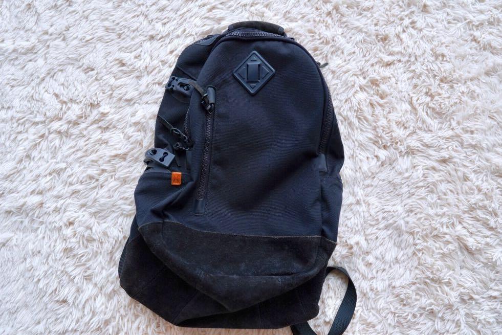 Visvim ballistic 20L （分類：腰袋、手提袋、小袋）位於 Hong Kong。 由 .authenticgoods. 提交（商品編號 1036490820，圖片 1）。簡介： 98%new 。