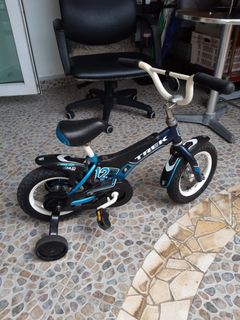 (Category: ) located in . Submitted by roni (Listing ID 1036631700, Image 1). Description: .