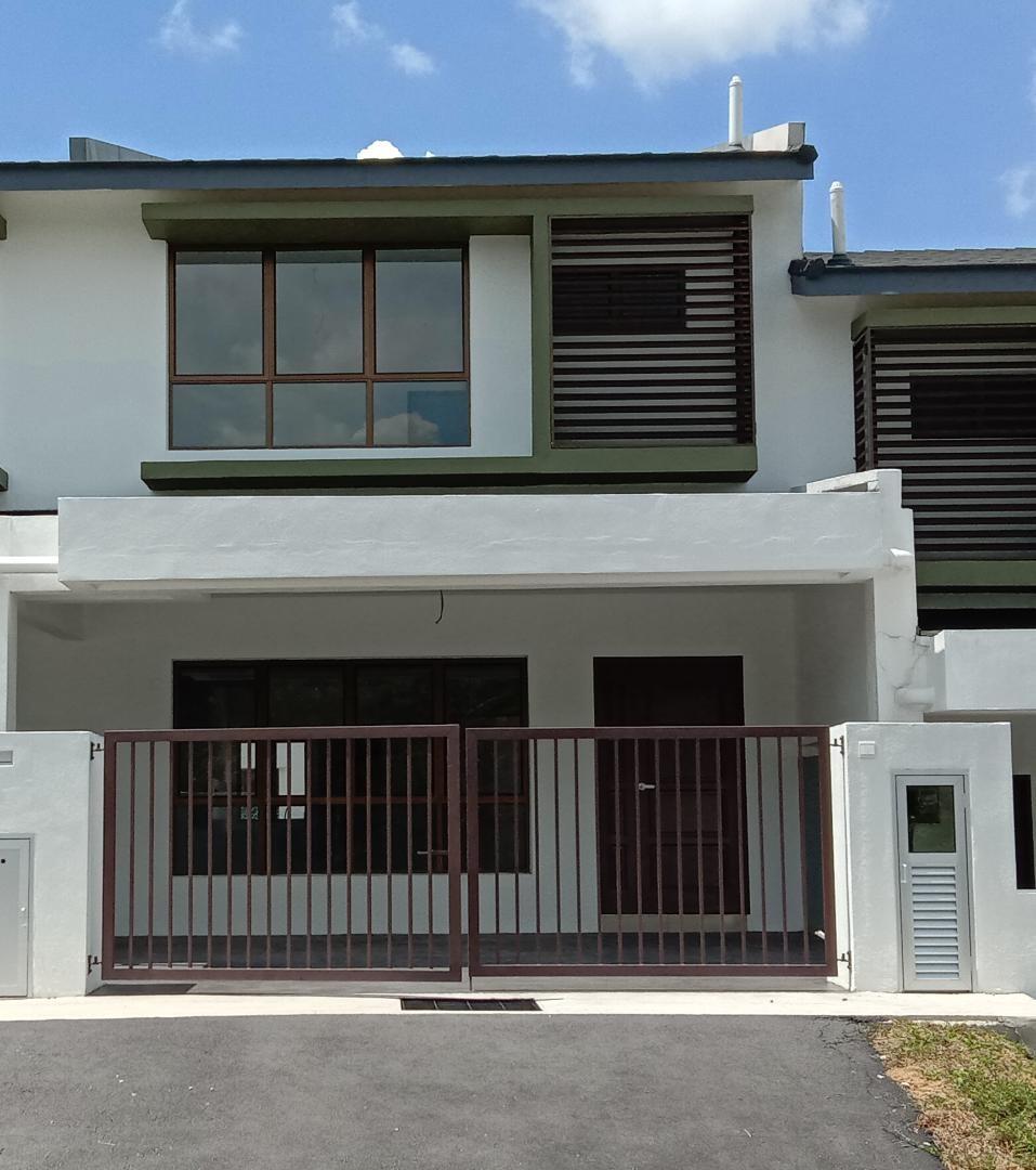 2 STOREY HOUSE SEKATA VILLA, SUNGAI MERAB, KAJANG, Property, For Sale