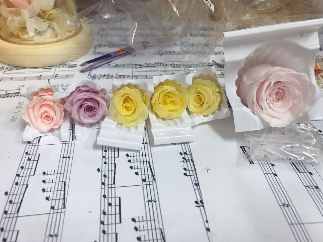 永生花材料永生玫瑰花diy 乾花材料粉紅色黃色紫色 手作 自家設計 其他 Carousell