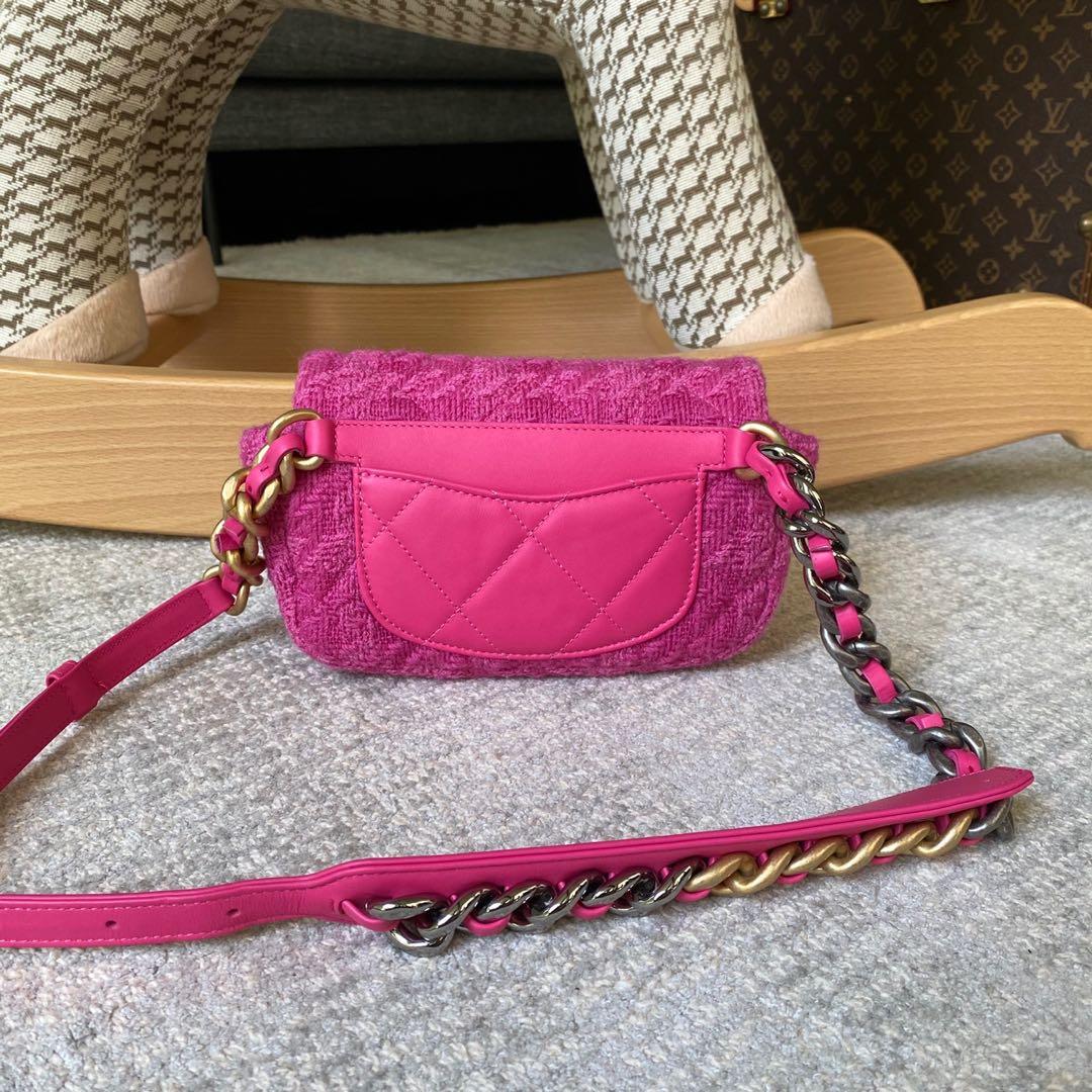 Chanel 19 best sale waist bag price