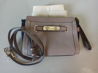 Coach swagger 20 nwot
