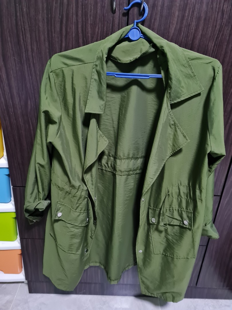 Green Parka, Women's Fashion, Coats, Jackets and Outerwear on Carousell