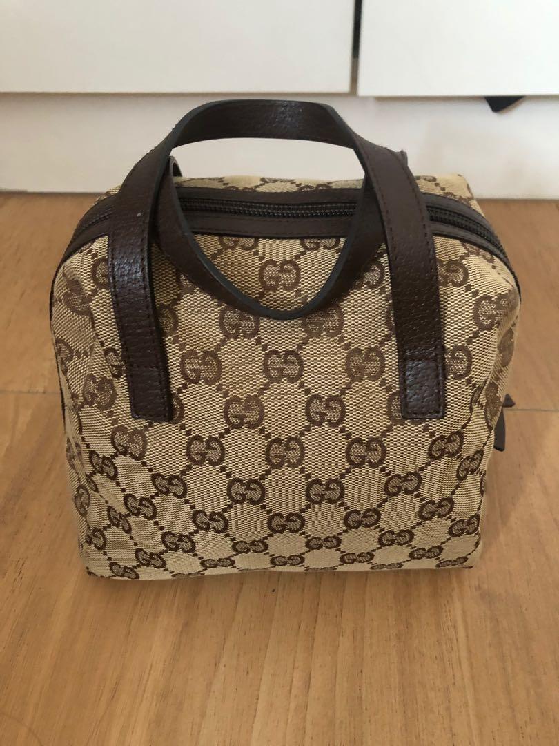 gucci luggage womens