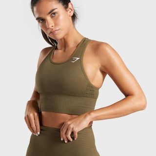 (Category: ) located in . Submitted by preloved_apparel_ (Listing ID 1036673272, Image 1). Description: .