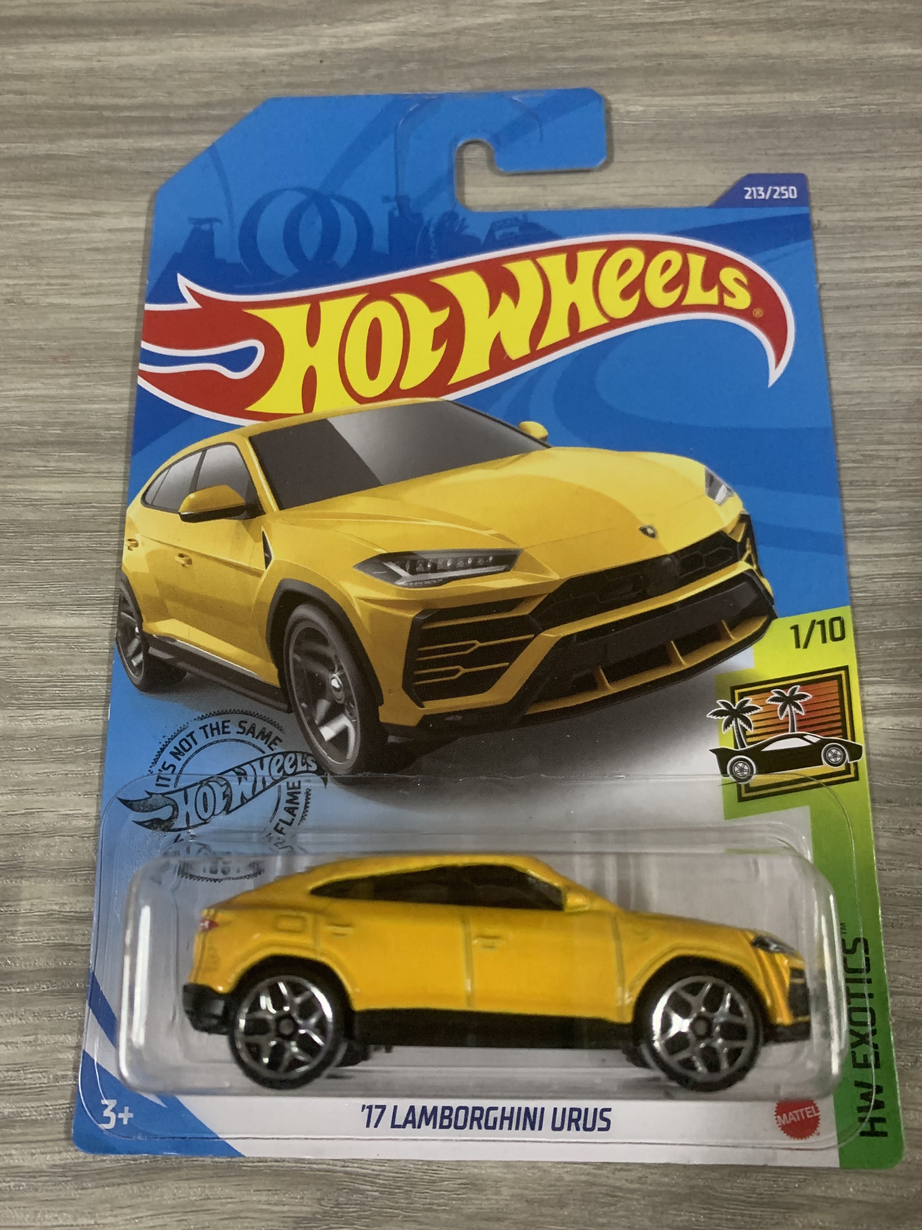 hot wheels urus