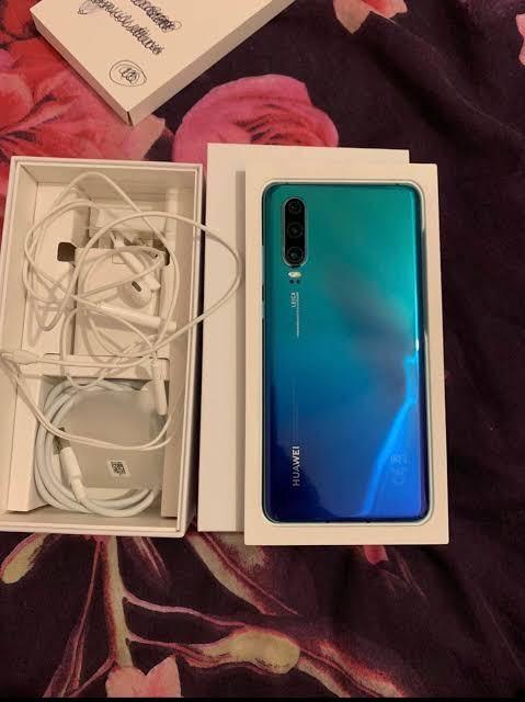 Huawei P30 Pro not Lite (Category: Huawei) located in Mandaluyong City. Submitted by jacejace (Listing ID 1036749948, Image 1). Description: 📌Kindly ready carefully so we can save time and enery😅 Auto pass for Swap we badly needed cash..(Price is Slightly Negotiable 👌) Huawei P30 Pro almost new.. Bought it Sept 4,2020 from Huawei store in SM Molino. ✅No Issue ✅Still under warranty ✅With Receipt ✅Meetup ✅Test all you want.
