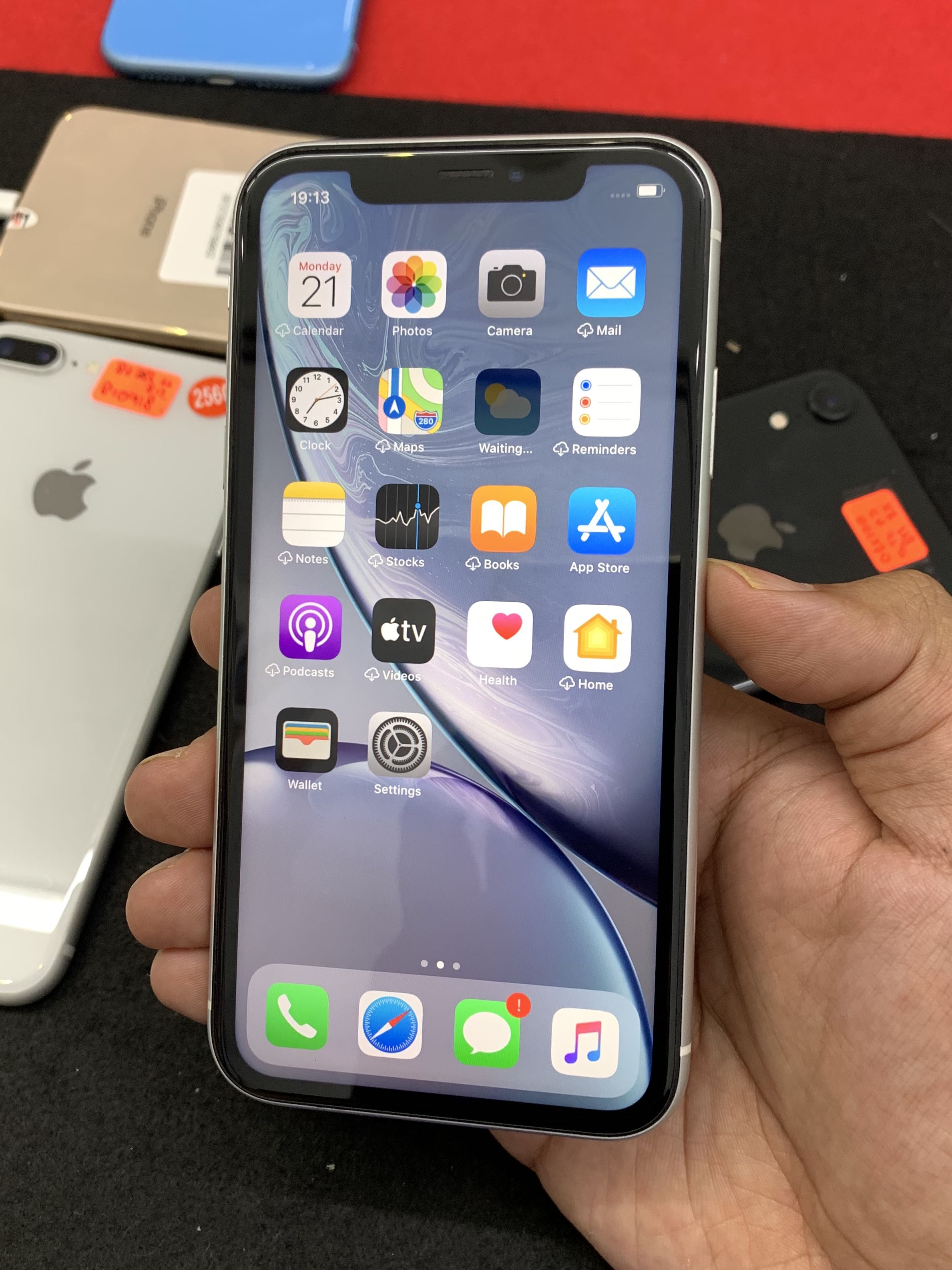 Iphone Xr 128gb Mobile Phones Tablets Iphone Iphone X Series On Carousell
