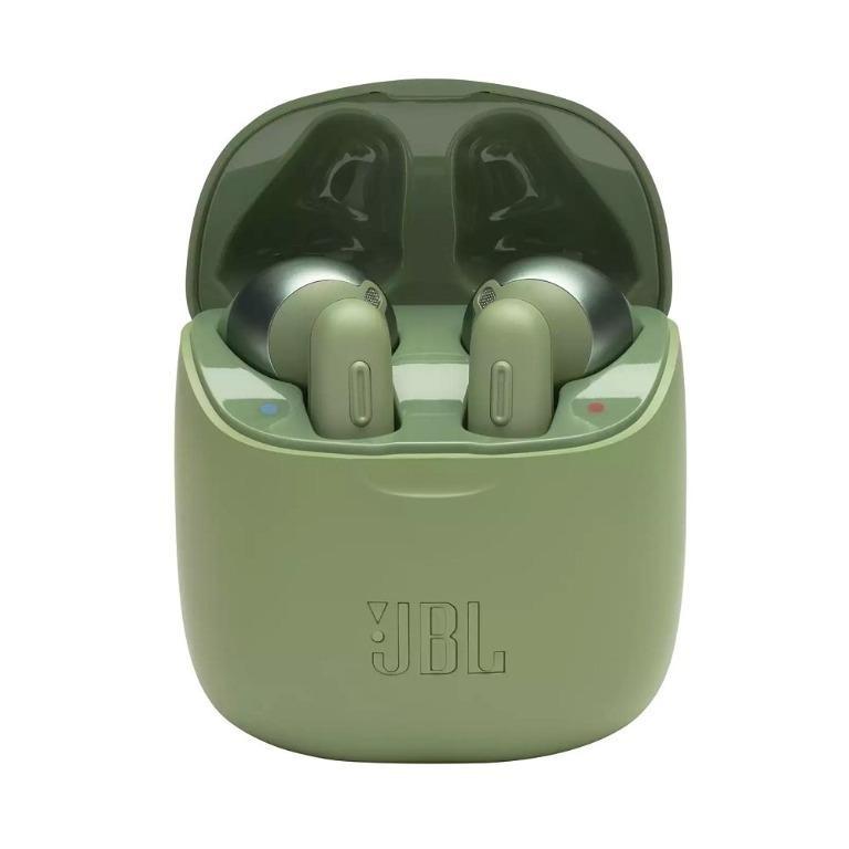 JBL TUNE 220TWS (Category: Earphones) located in Pasay City. Submitted by premiumbrands (Listing ID 1036782613, Image 2). Description: 100% Certified Original/Genuine product. Everything is brand new, and factory sealed. Available, and ready for FREE delivery via LBC Hong Kong (3-7 days LBC schedule). Check out our FACEBOOK pages: Bernie's Premium Brands - Gadgets Bernie's Premium Brands – Women .