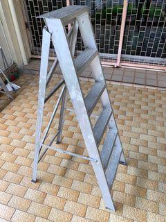 Ladder