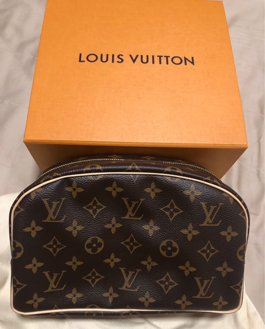 Louis Vuitton Monogram Toiletry Pouch 25 - Brown Cosmetic Bags