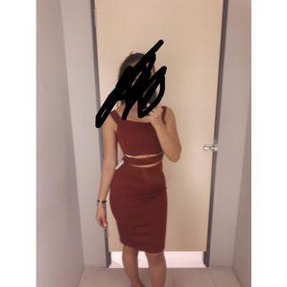 maroon dress