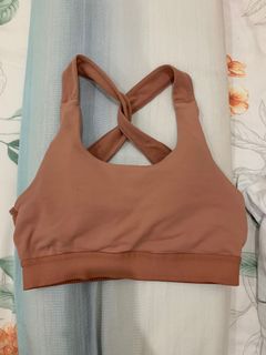 (Category: ) located in . Submitted by preloved_apparel_ (Listing ID 1036673407, Image 1). Description: .