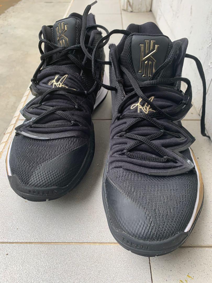 Nike Kyrie Irving Basketball Shoes Size US 9