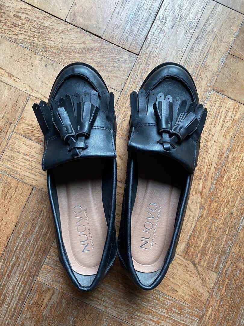 Nuovo Collection By Hawkins Black Chunky Tassel Loafers Women S Fashion Footwear Loafers On Carousell
