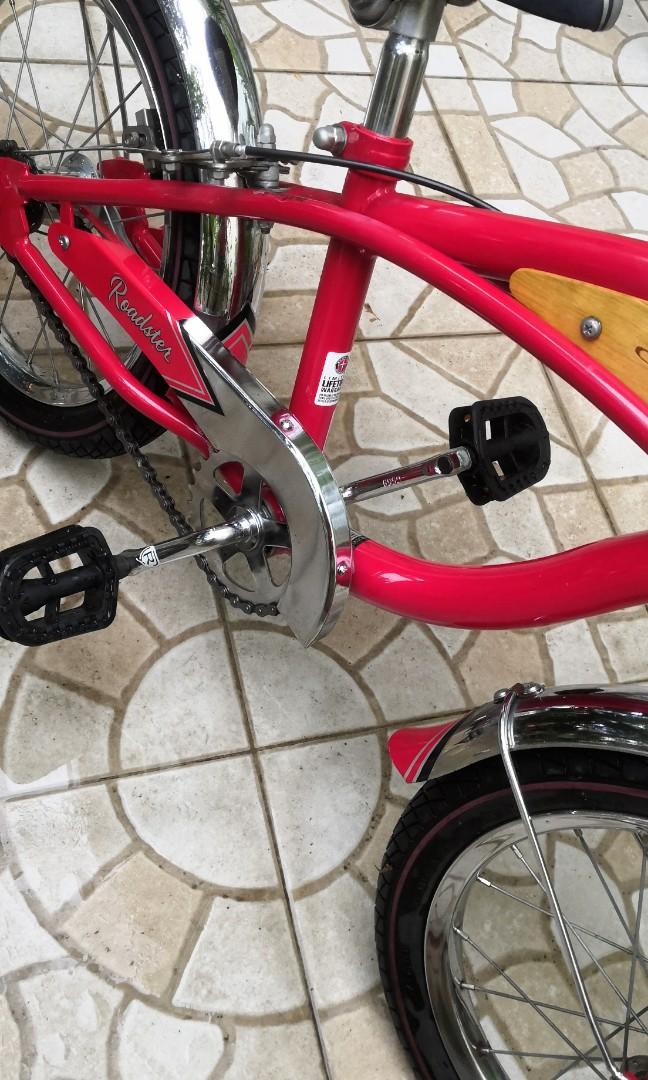 Schwinn Roadster Bicycle, Sports Equipment, Bicycles & Parts, Bicycles