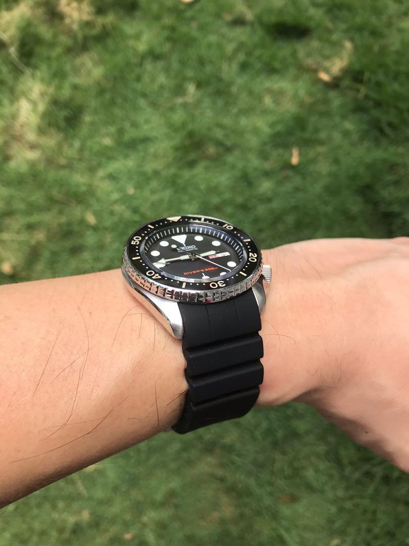 Seiko SKX Straposphere curved end rubber strap, Men's Fashion, Watches &  Accessories, Watches on Carousell