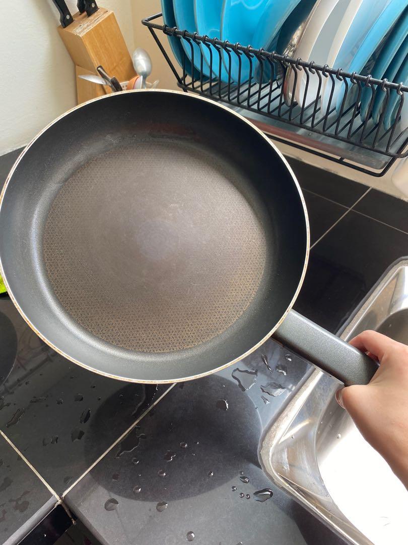 Any salvation for this non-stick pan? It has good weight to it, but the  non-stick coating is peeling? : r/Frugal