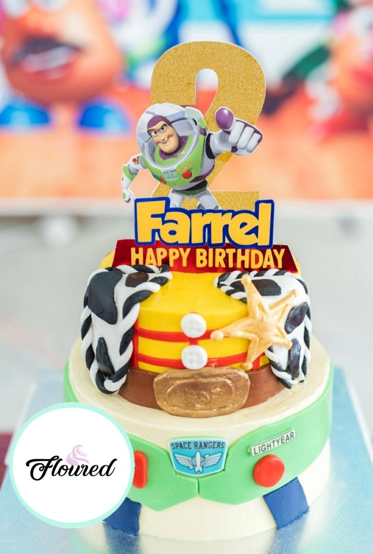 Toy story 2 tier cake, Food & Drinks, Chilled & Frozen Food on Carousell