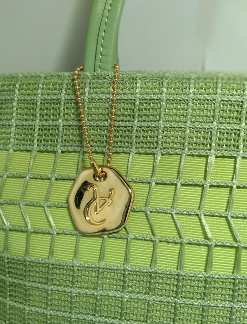 cross body louis vuitton strap