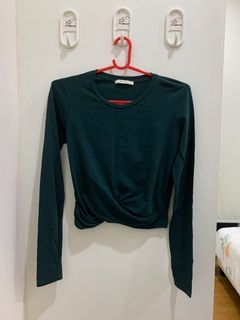 (Category: ) located in . Submitted by preloved_apparel_ (Listing ID 1036672707, Image 1). Description: .