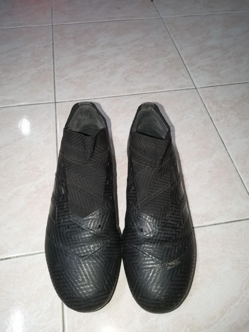 Adidas nemeziz 18.1 blackout hot sale