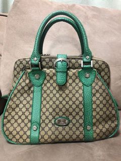 (Category: ) located in . Submitted by sweetoes (Listing ID 1036833293, Image 1). Description: .