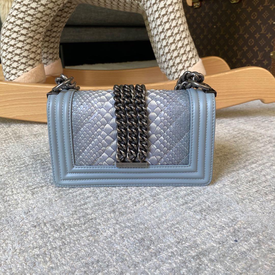 Chanel boy best sale bag python