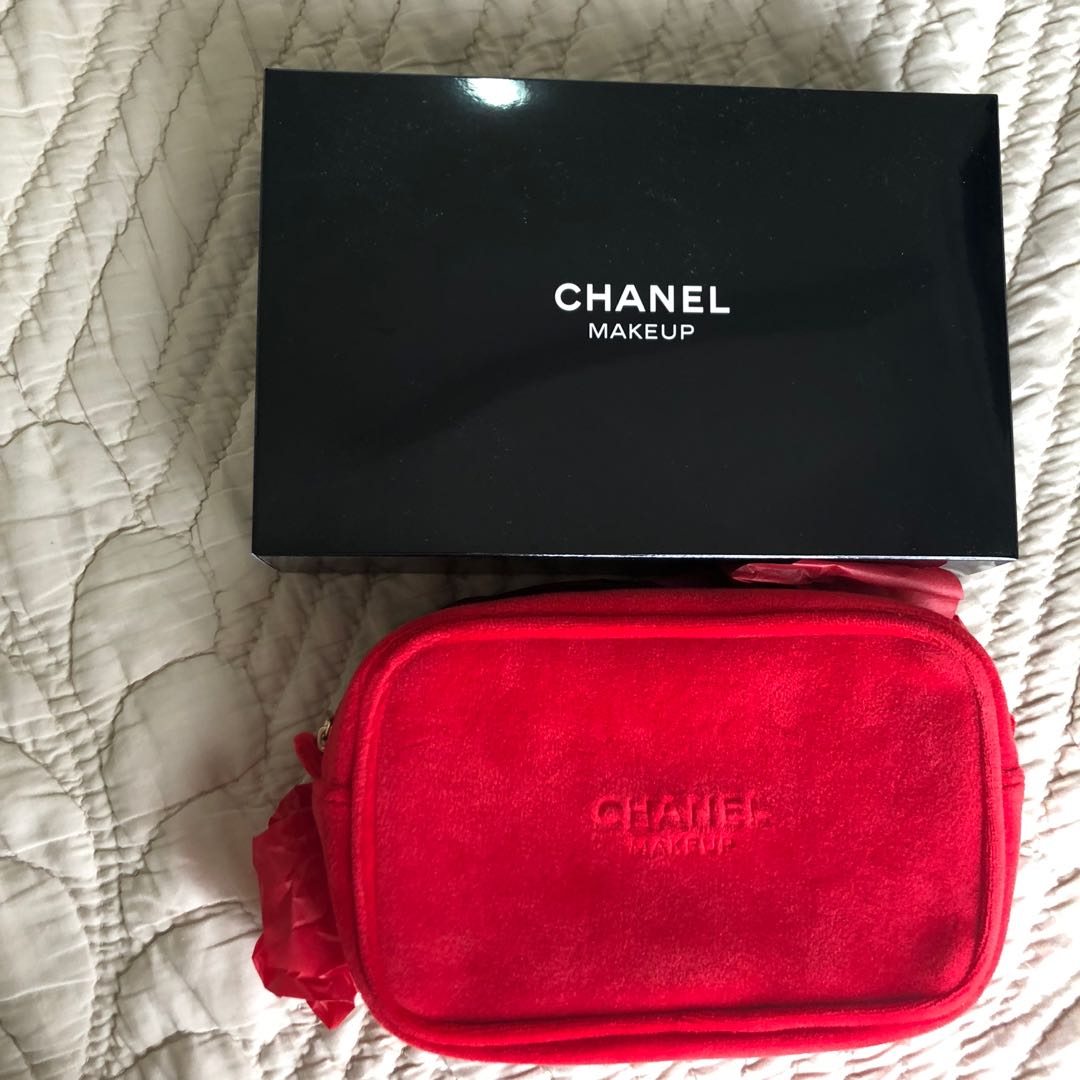 CHANEL Beaute VIP Gift Cosmetic Makeup Bag Zip Pouch Beige Gold colored  Boxed  Trường THPT Anhxtanh