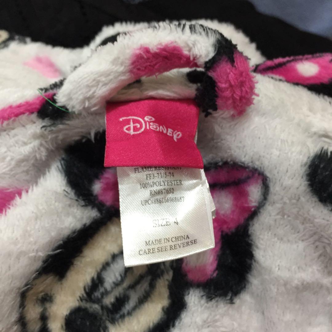 Disney Bathrobe, Babies & Kids, Babies & Kids Fashion on Carousell
