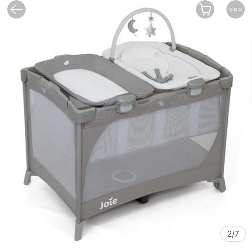 travel cot with changing mat