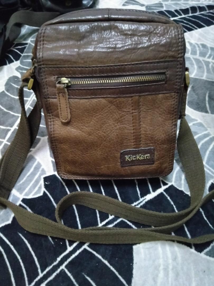 Kickers leather online sling bag
