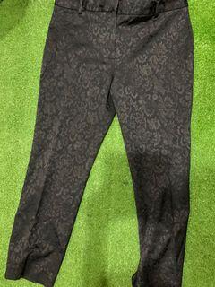 M&S celana brokat