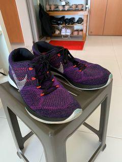 NIKE Flyknit Lunar 3