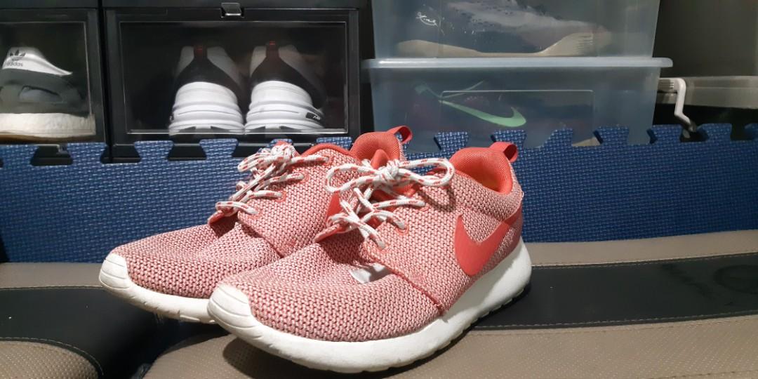 women's nike roshe shoes