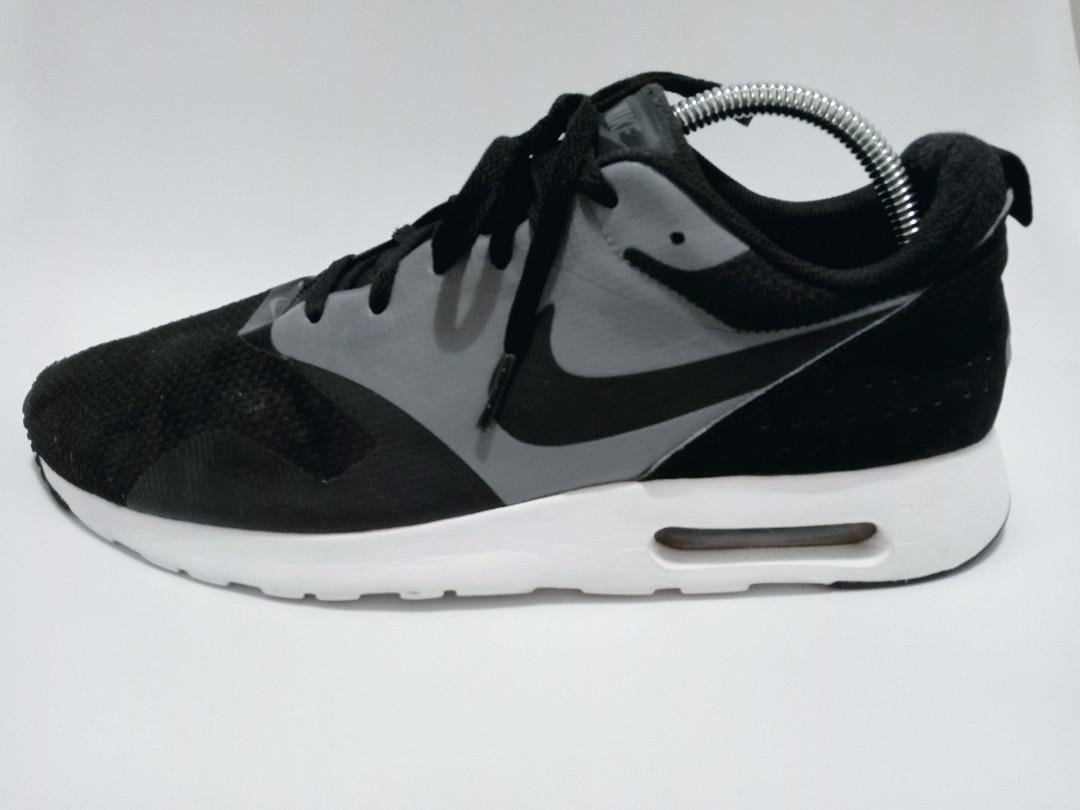 tapak kasut nike air max