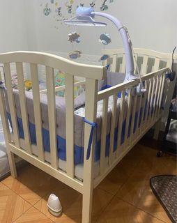 second hand wooden cot