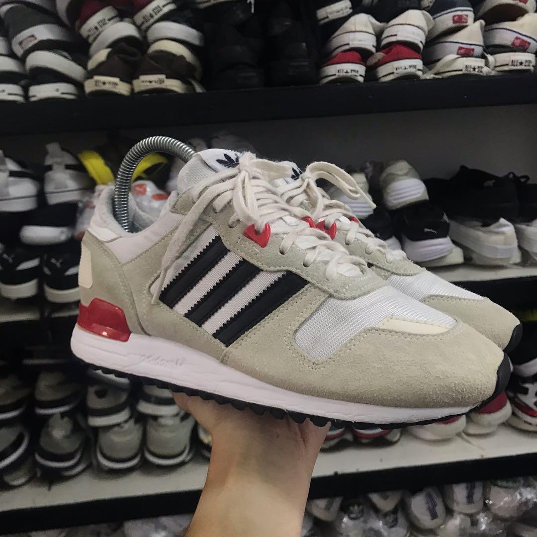 Adidas originals zx 700 mens shop silver