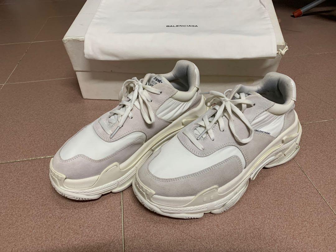 balenciaga triple s v2