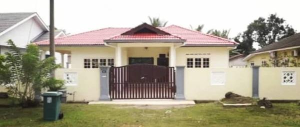 Banglo Kempadang Perdana 2 Kuantan Tanah Luas Property For Sale On Carousell