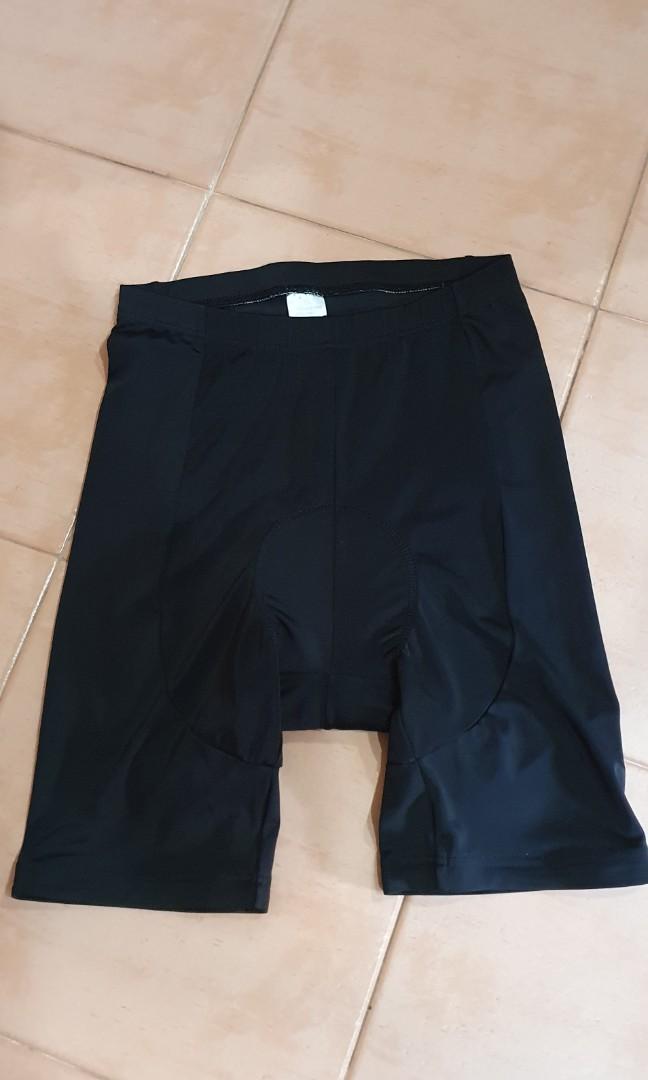 black cycling shorts short