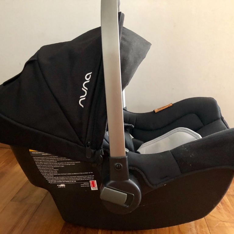 Reduced price! Car seat NUNA Pipa with seat base and infant insert