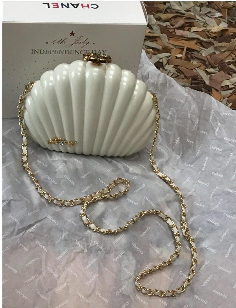 𓃭 on X: Chanel shell clutch bag  / X