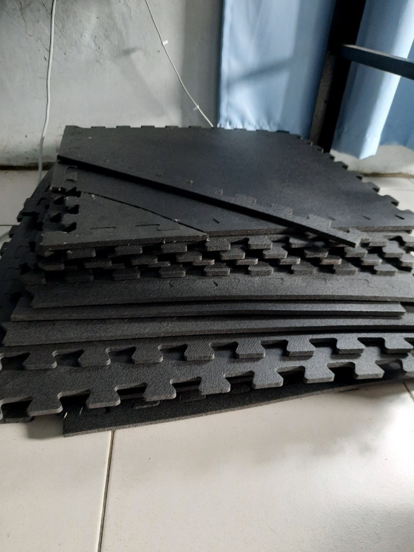 Decathlon gym hotsell floor mat