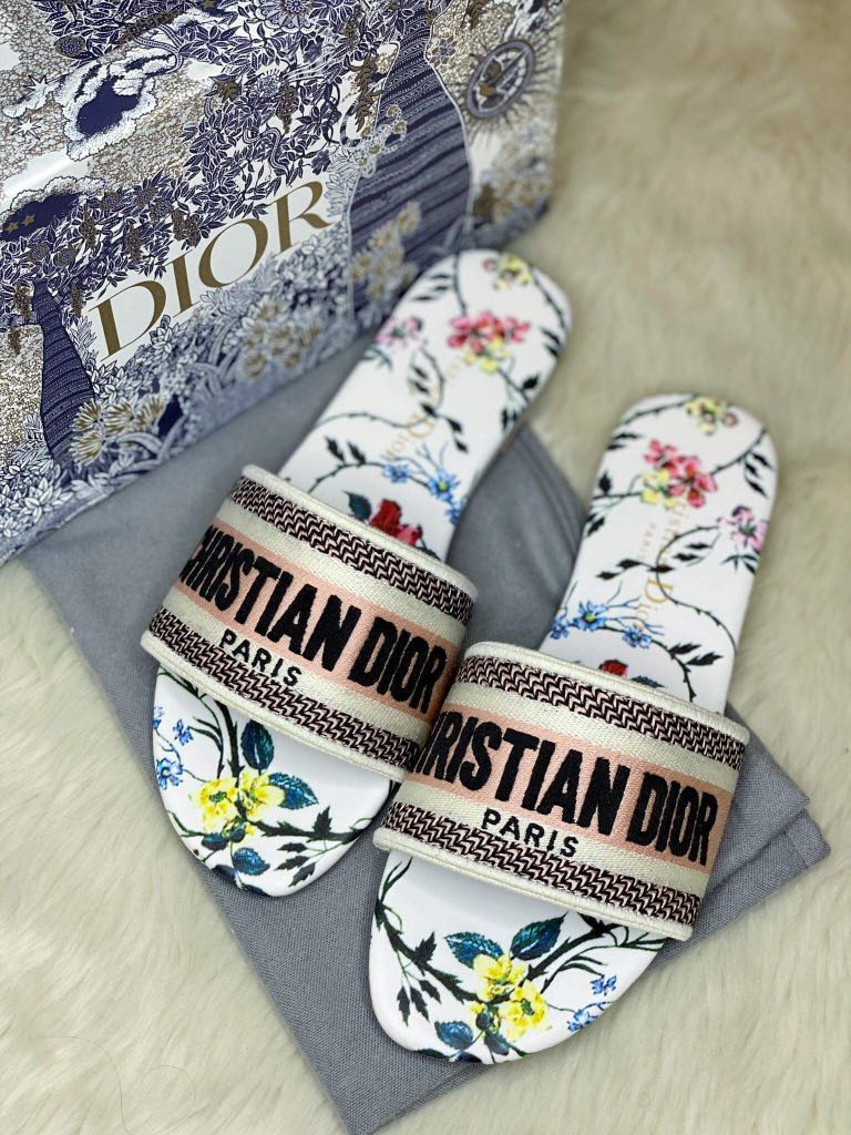 christian dior pink slides